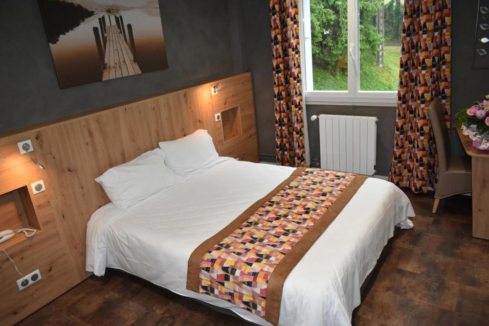Logis Hotel Beau Site Loubaresse  Екстериор снимка