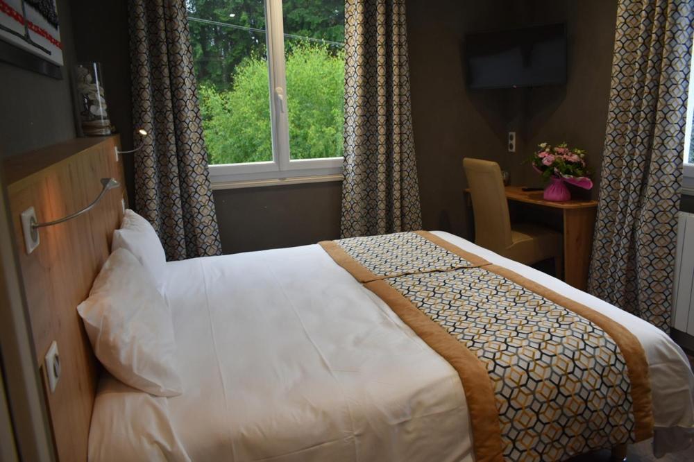 Logis Hotel Beau Site Loubaresse  Екстериор снимка