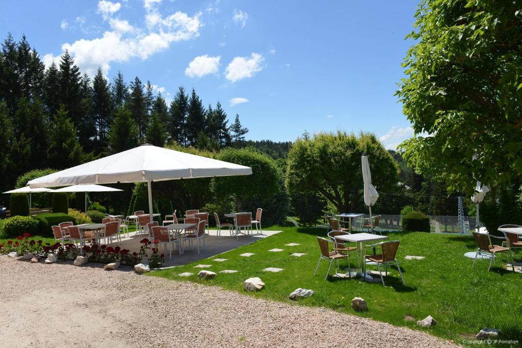 Logis Hotel Beau Site Loubaresse  Екстериор снимка
